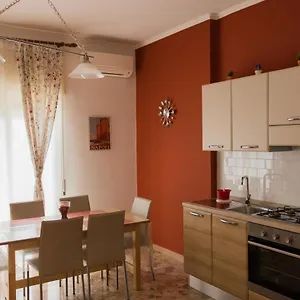 https://il-canto-di-partenope.hotels-amalfi.com